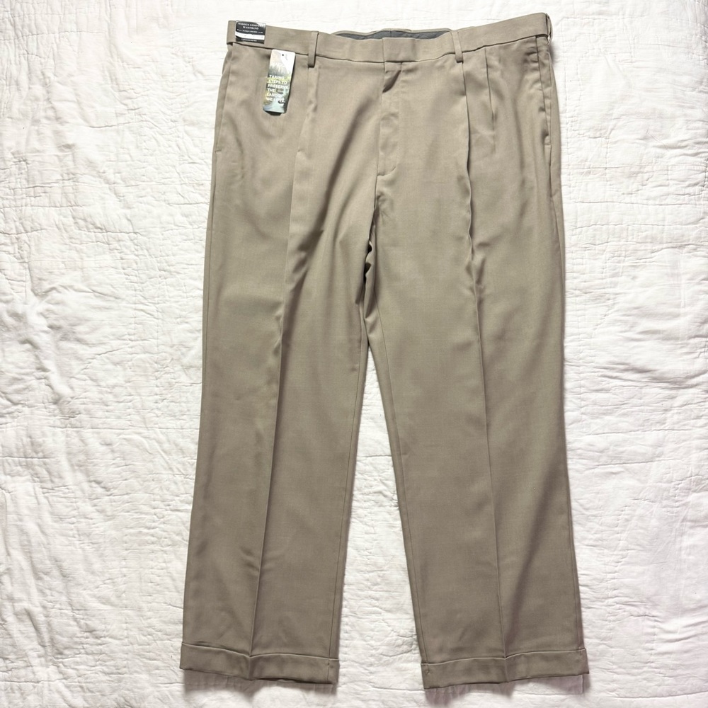 Haggar No-Iron Khaki Stretch Classic-Fit  Expandable Waist Pants 44 x 29L NEW